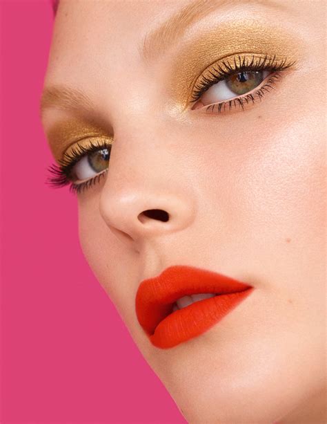 Chanel Spring Summer 2019 Makeup Collection 